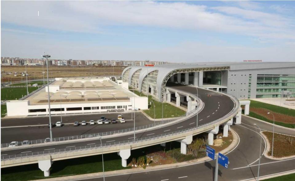 Diyarbakır Havaalanı Terminal Binası ve Giriş Nizamiyesi