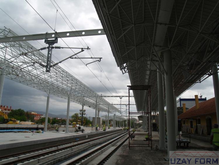 Konya Hızlı Tren Hattı Peronları